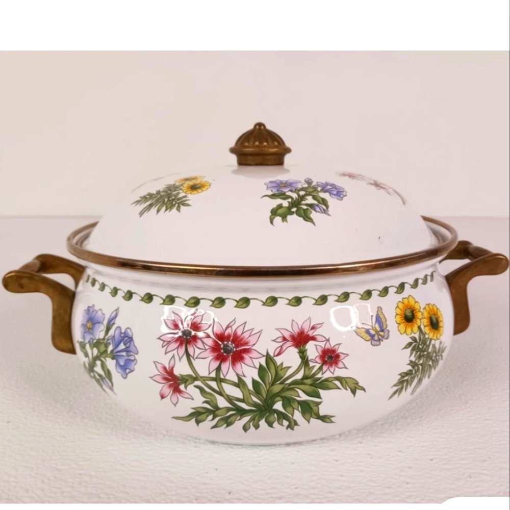 Vintage Floral Enamel Pot with Lid